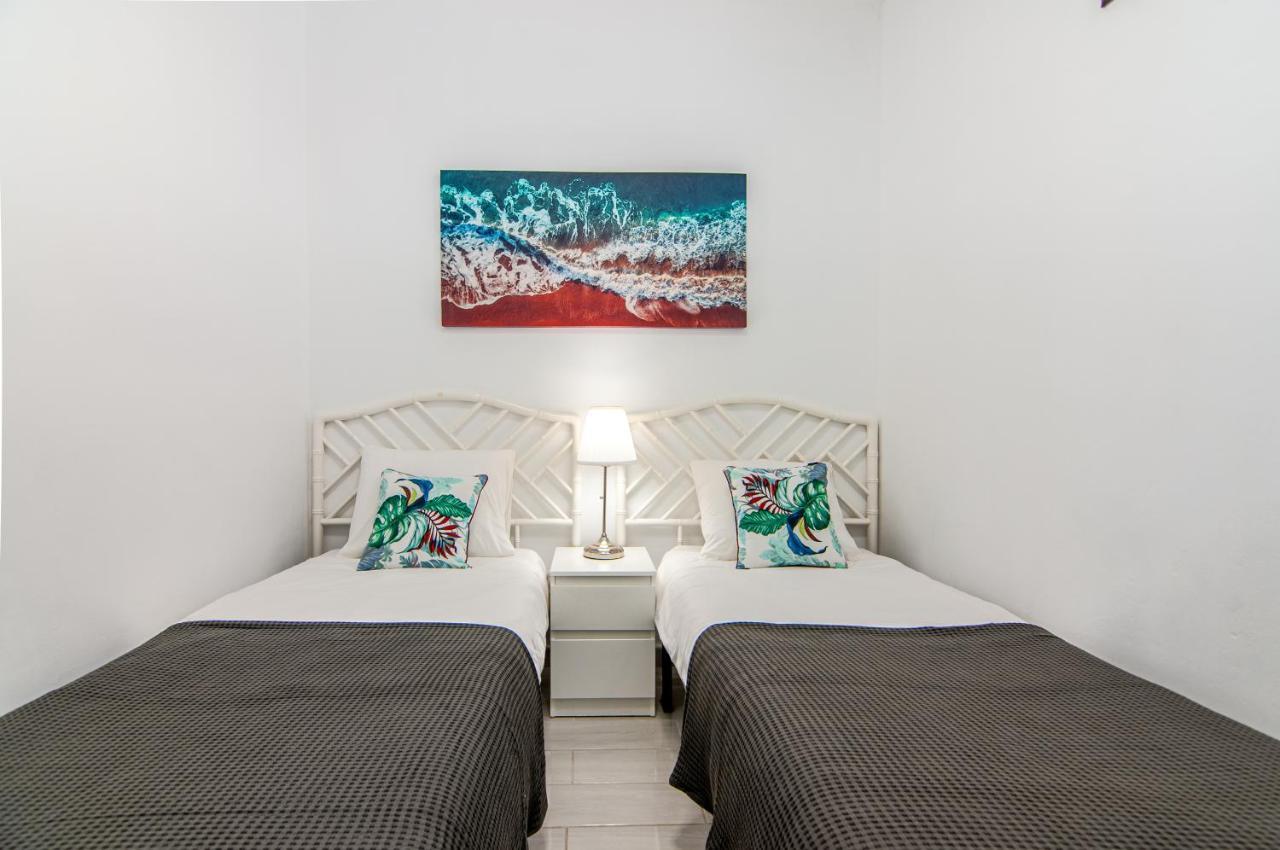 Central 2 Bedroom Apartment Playa De Las Americas Zewnętrze zdjęcie