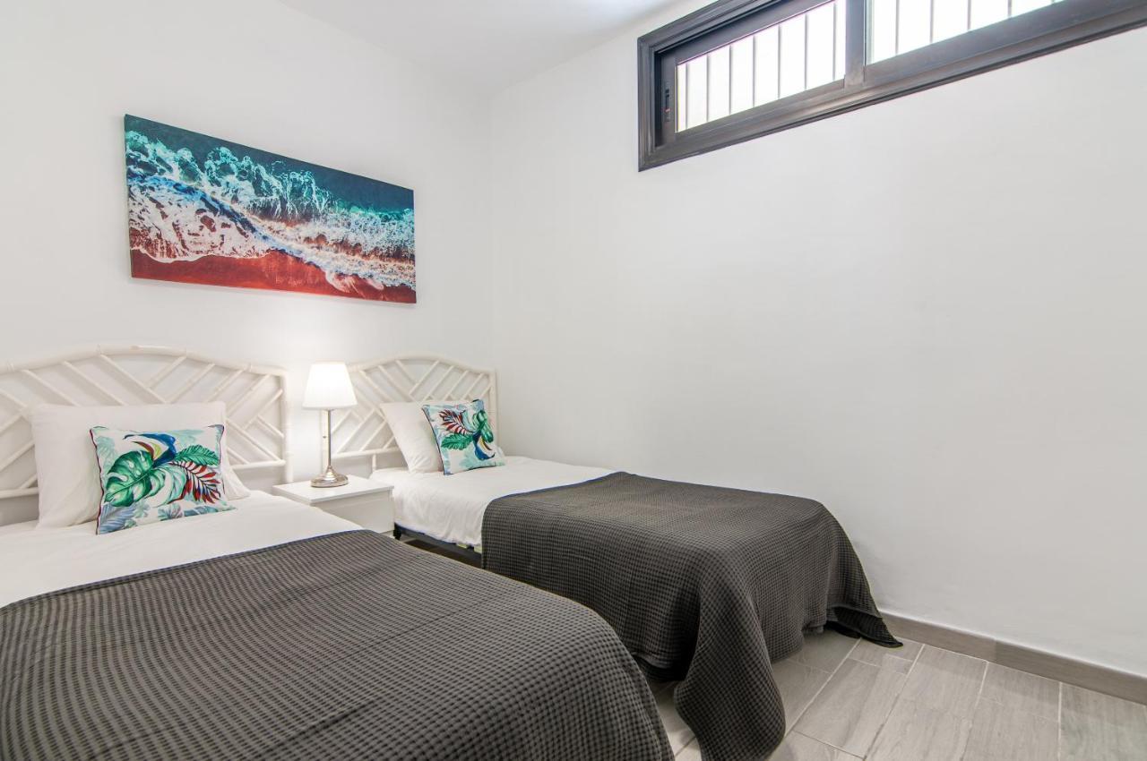 Central 2 Bedroom Apartment Playa De Las Americas Zewnętrze zdjęcie